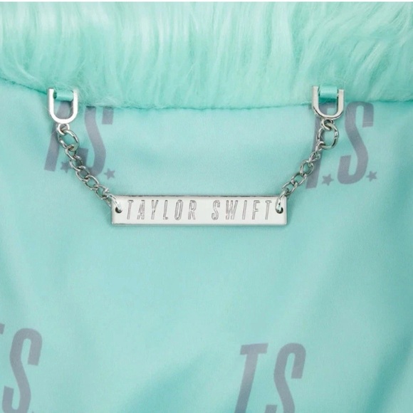 TAYLOR SWIFT The Life Of A Showgirl Mint Green Faux Fur Jacket Size: M/L IN HAND - Picture 6 of 11